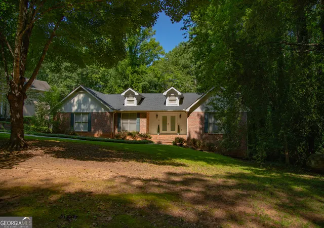 Photo 4 of Single family home for sale at 30 Laurelwood Cir, Griffin, GA 30224 | MLS# 10787677 | Listing updated on 2026-07-01