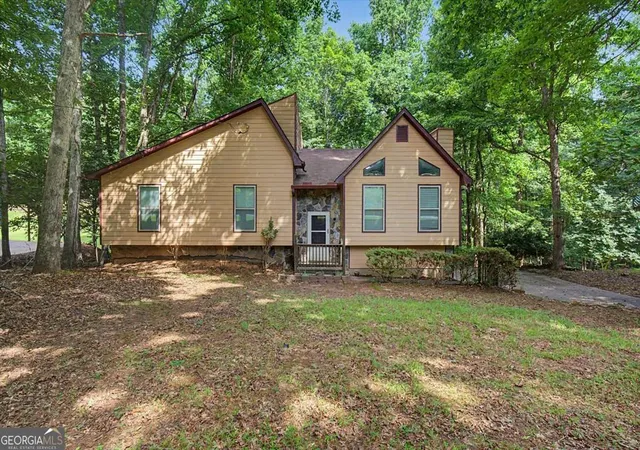 Photo 2 of Single family home for sale at 380 N Victoria Rd, Woodstock, GA 30189 | MLS# 10800580 | Listing updated on 2026-09-16