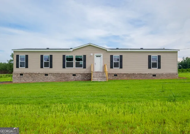 Homes for sale in Garfield, GA | 244 Ivey Hall Clark Road, Garfield, GA 30425 | MLS# 10788647