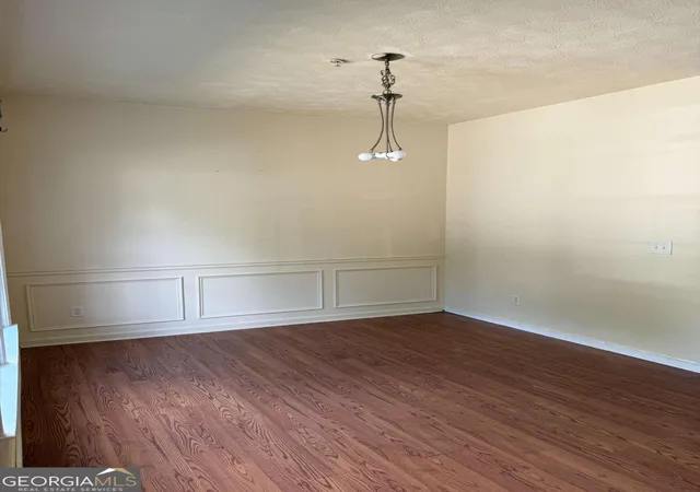 2nd image of 870 Glynn Oaks Dr, Clarkston, GA 30021 | MLS# 10802772