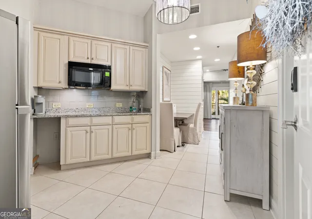 5th image of 150 Salt Air Dr #201, St. Simons, GA 31522 | MLS# 10772297