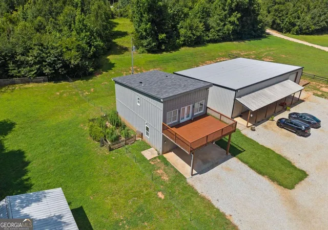 2nd image of 221 Columbus Dr, Homer, GA 30547 | MLS# 10810656