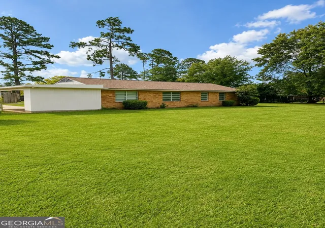 4th image of 1301 Acton Dr, Vidalia, GA 30474 | MLS# 10821224