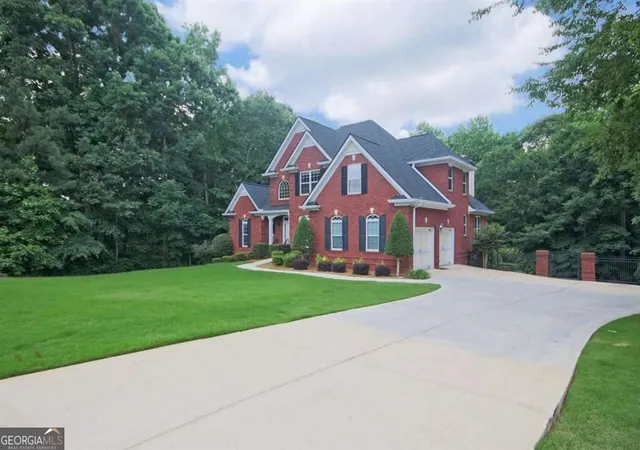 Photo 2 of Single family home for sale at 7251 Bluewater Ln, Douglasville, GA 30135 | MLS# 10778728 | Listing updated on 2026-08-03