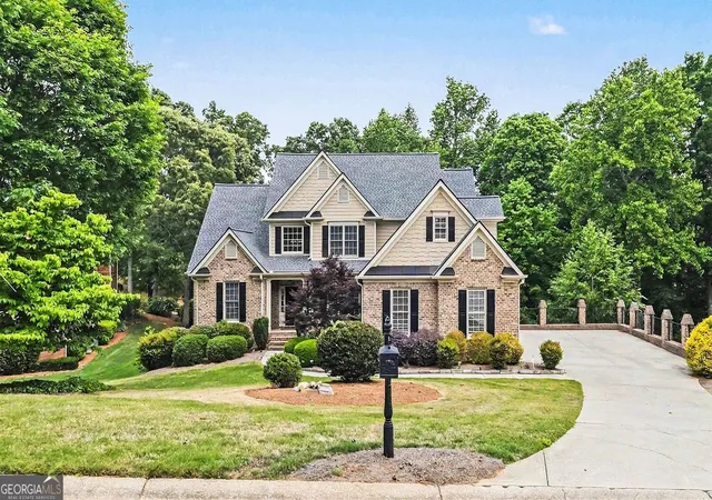 Photo 3 of Single family home for sale at 4621 Chartwell Chase Ct, Flowery Branch, GA 30542 | MLS# 10756277 | Listing updated on 2026-08-27