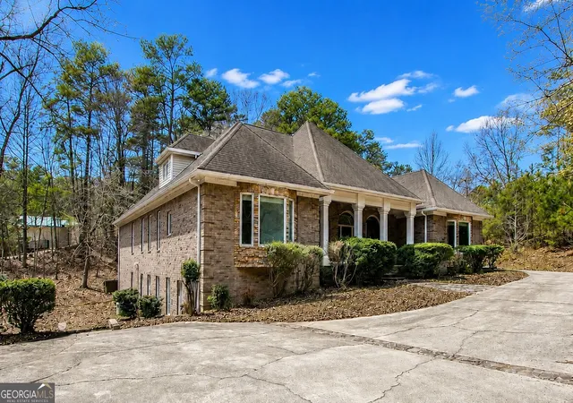 Homes for sale in Alpharetta, GA | 10060 Buice Rd, Alpharetta, GA 30022 | MLS# 10704888