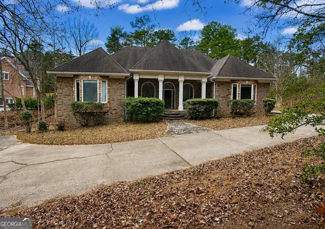 Homes for sale in Alpharetta, GA | 10060 Buice Rd, Alpharetta, GA 30022 | MLS# 10704888