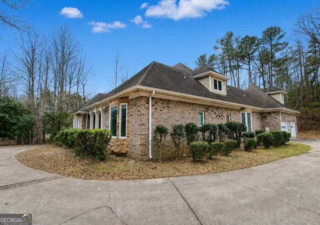 Homes for sale in Alpharetta, GA | 10060 Buice Rd, Alpharetta, GA 30022 | MLS# 10704888