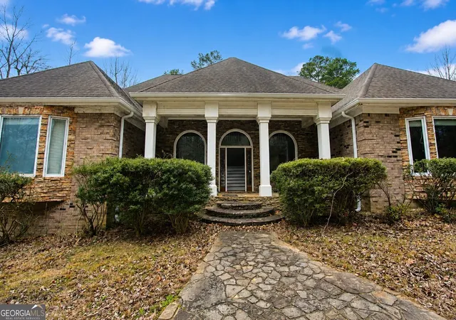 Homes for sale in Alpharetta, GA | 10060 Buice Rd, Alpharetta, GA 30022 | MLS# 10704888