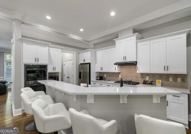 Photo 4 of Townhouse for sale at 4280 Kingston Gate Cvs, Atlanta, GA 30341 | MLS# 10819609 | Listing updated on 2026-09-21