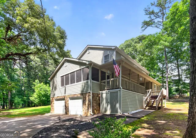 Homes for sale in Fayetteville, GA | 315 Cedar Ln, Fayetteville, GA 30214 | MLS# 10784310