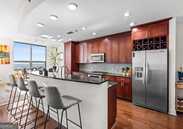 Photo 4 of Condo for sale at 270 17Th St Nw #3503, Atlanta, GA 30363 | MLS# 10825968 | Listing updated on 2026-09-23