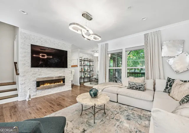 4th image of 1049 Brandsford St Nw #27-01, Atlanta, GA 30318 | MLS# 10816869