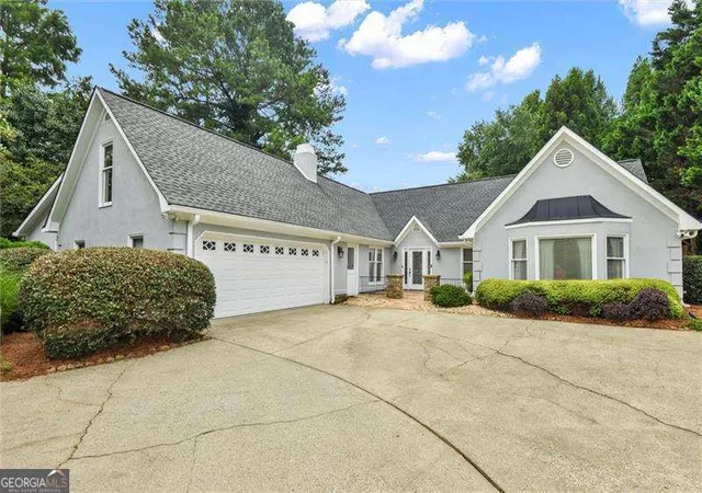Photo 2 of Single family home for sale at 469 Timberlea Lake Dr Se, Marietta, GA 30067 | MLS# 10815587 | Listing updated on 2026-09-13