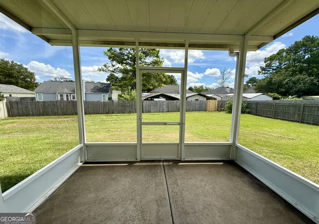 Photo 3 of Single family home for sale at 113 Berkley Cir, Warner Robins, GA 31093 | MLS# 10823681 | Listing updated on 2026-08-25