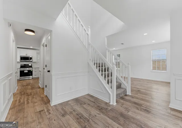 2nd image of 691 Deshon Creek Dr, Lithonia, GA 30058 | MLS# 10780245