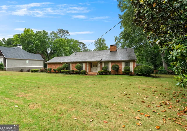 2nd image of 501 Pineview Ter, Lagrange, GA 30240 | MLS# 10753572