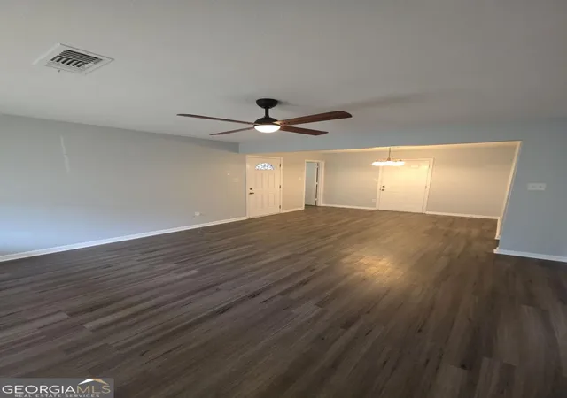 Photo 2 of Single family home for sale at 122 Longstreet Cir, Oxford, GA 30054 | MLS# 10814856 | Listing updated on 2026-08-12