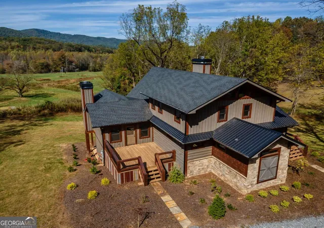 Photo 3 of Single family home for sale at 7590 Mobile Rd, Blue Ridge, GA 30513 | MLS# 10736754 | Listing updated on 2026-05-04