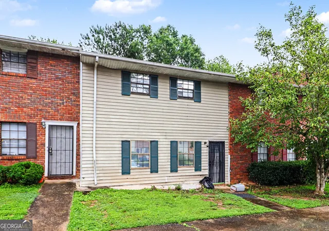 Photo 2 of Condo for sale at 6354 Shannon Pkwy #15C, Union City, GA 30291 | MLS# 10787358 | Listing updated on 2026-08-21