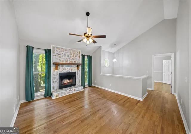 Photo 3 of Single family home for sale at 1528 Oakleaf Dr, Auburn, GA 30011 | MLS# 10731890 | Listing updated on 2026-09-29