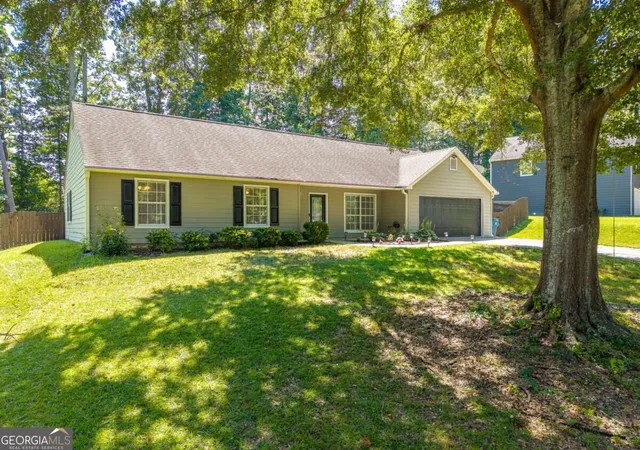 Photo 3 of Single family home for sale at 4460 Whitt Station Run Nw, Acworth, GA 30101 | MLS# 10833105 | Listing updated on 2026-09-14