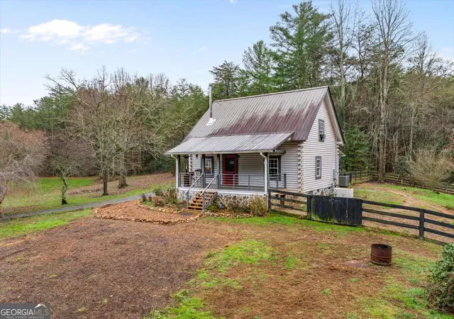 Homes for sale in Ellijay, GA | 1824 Old Bucktown Rd, Ellijay, GA 30536 | MLS# 10791596
