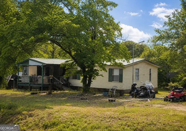 Homes for sale in Maysville, GA | 28 Horseshoe Bnd, Maysville, GA 30558 | MLS# 10761553