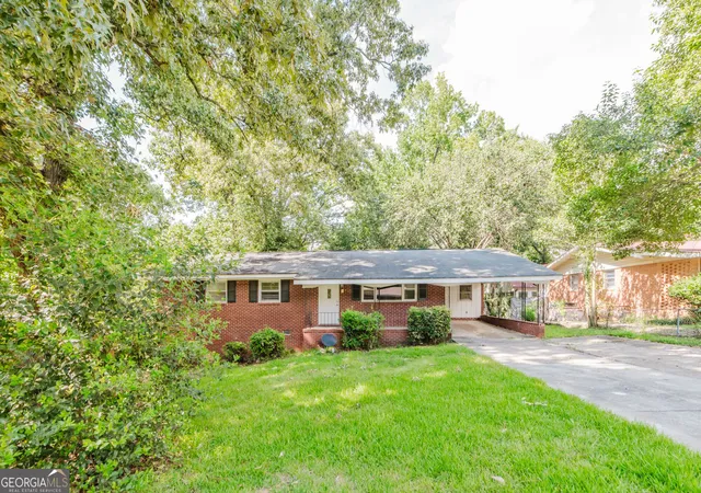 Photo 2 of Single family home for sale at 510 Arrowhead Trl, Warner Robins, GA 31088 | MLS# 10821669 | Listing updated on 2026-09-17