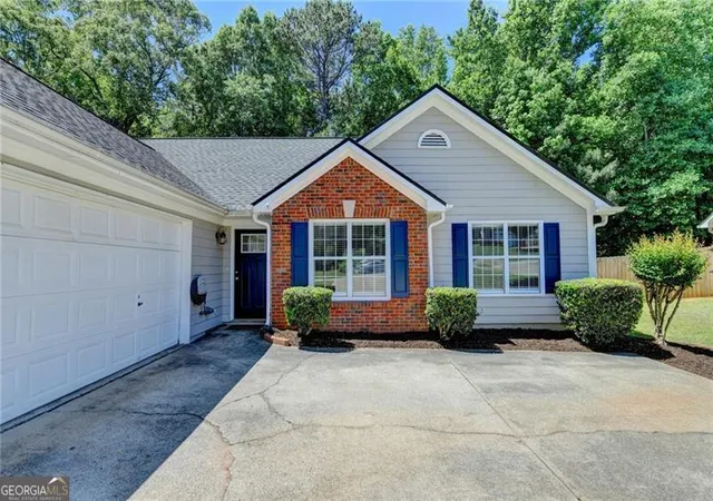 Homes for sale in Suwanee, GA | 657 Arbour Wy, Suwanee, GA 30024 | MLS# 10768453