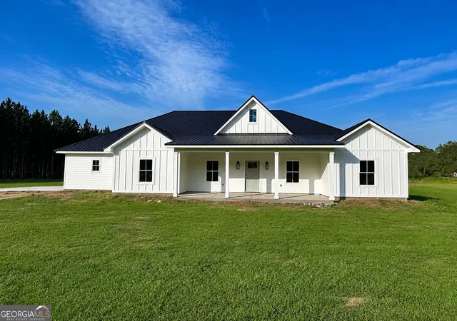 Photo 1 of Single family home for sale at 999 Darwel Long Rd Ne, Ludowici, GA 31316 | MLS# 10790406 | Listing updated on 2026-08-21