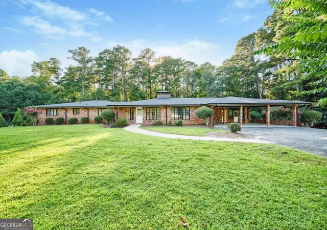Photo 1 of Single family home for sale at 4671 Dogwood Dr, Acworth, GA 30101 | MLS# 10829645 | Listing updated on 2026-09-03