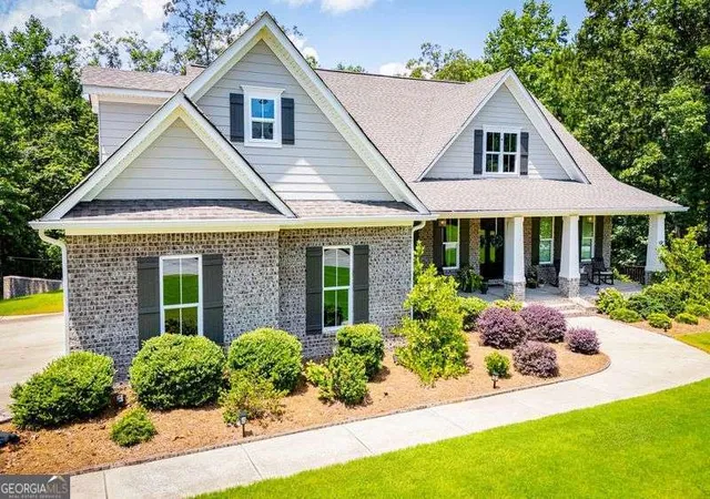 Photo 3 of Single family home for sale at 7503 Elderberry Dr, Douglasville, GA 30135 | MLS# 10798967 | Listing updated on 2026-08-09