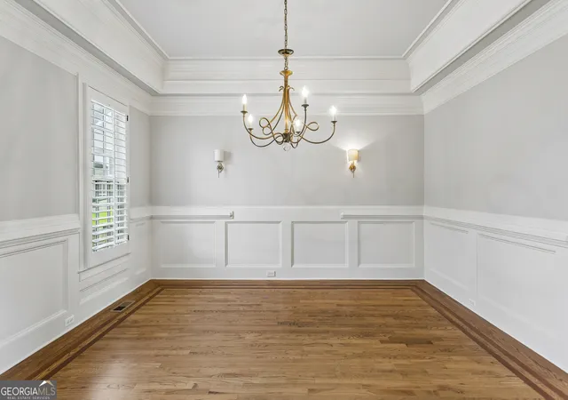 Photo 3 of Single family home for sale at 1961 Lois Pointe Se, Smyrna, GA 30080 | MLS# 10789677 | Listing updated on 2026-09-04