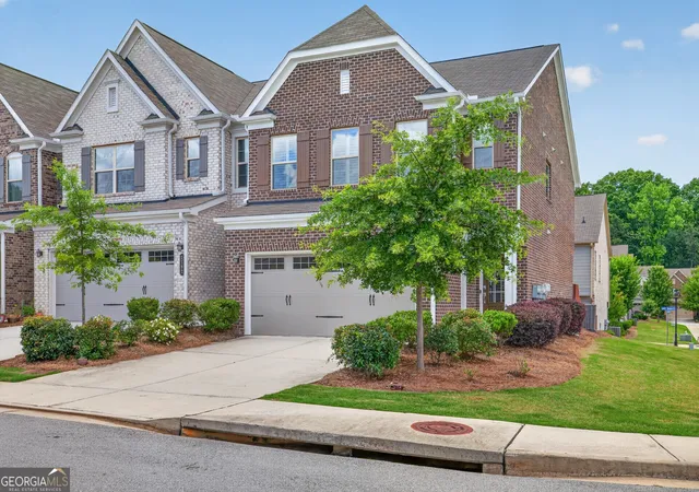 3rd image of 1192 Lanier Willow Path, Buford, GA 30518 | MLS# 10778514