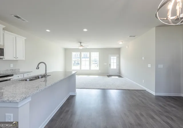 Photo 4 of Single family home for sale at 61 Ruby Robin Rd, Jefferson, GA 30549 | MLS# 10805210 | Listing updated on 2026-10-05