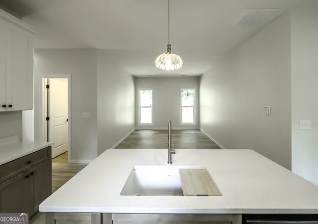 Photo 3 of Single family home for sale at 530 Tree Ridge, Carrollton, GA 30116 | MLS# 10815665 | Listing updated on 2026-09-24