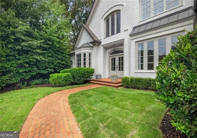 Photo 2 of Mansion for sale at 455 Laurel Chase Ct, Sandy Springs, GA 30327 | MLS# 10835572 | Listing updated on 2026-09-11