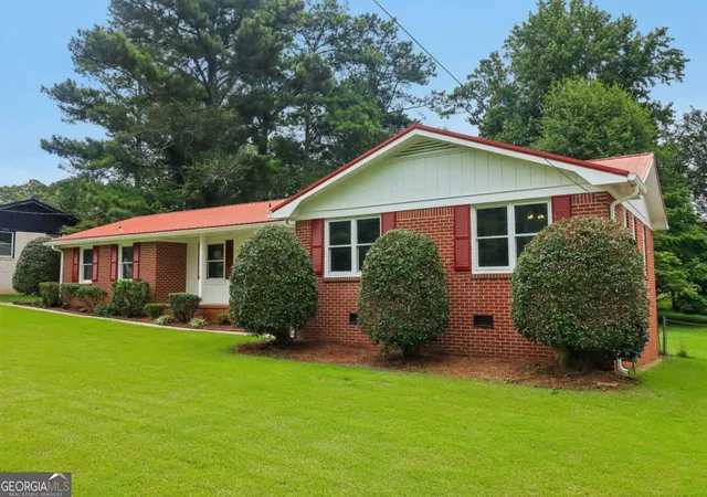 2nd image of 139 Bruce Ct, Dallas, GA 30157 | MLS# 10813994