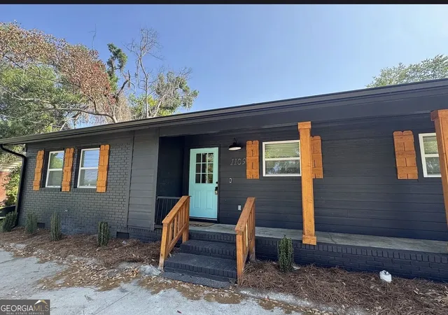 Photo 1 of Single family home for sale at 1107/1109 N Oak St #1107 & 1109, Valdosta, GA 31601 | MLS# 10828360 | Listing updated on 2026-09-01