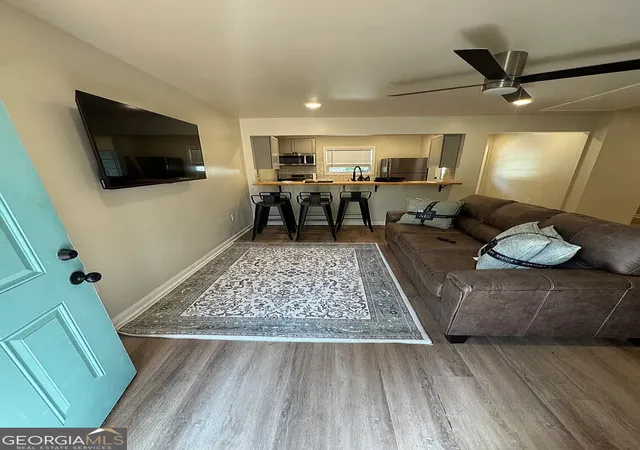 Photo 3 of Single family home for sale at 1107/1109 N Oak St #1107 & 1109, Valdosta, GA 31601 | MLS# 10828360 | Listing updated on 2026-09-01