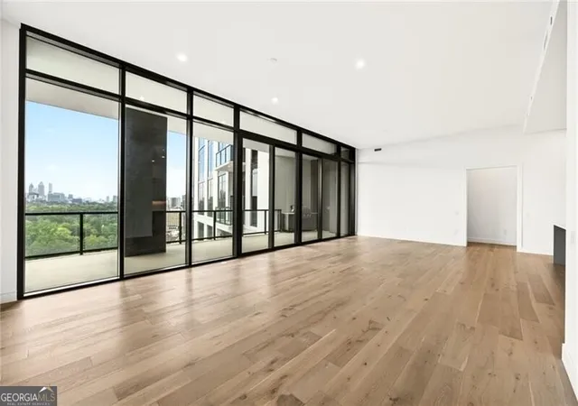 5th image of 2425 Peachtree Rd Ne #1504, Atlanta, GA 30305 | MLS# 10733831