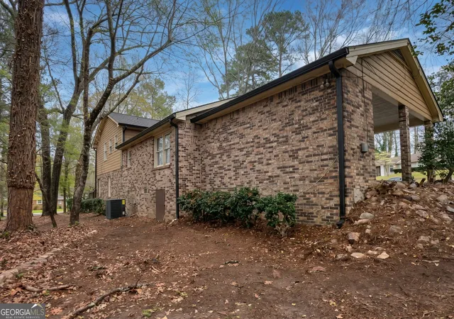 25th image of 1481 Smokehouse Ln, Stone Mountain, GA 30088 | MLS# 10765854