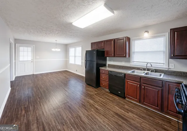 Photo 3 of Single family home for sale at 1481 Smokehouse Ln, Stone Mountain, GA 30088 | MLS# 10765854 | Listing updated on 2026-09-18