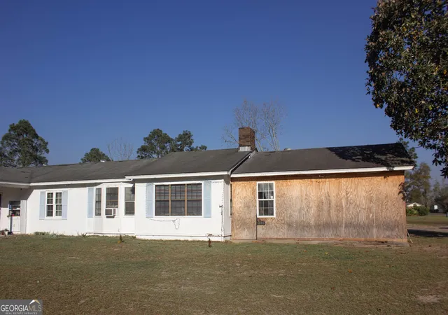 Homes for sale in Douglas, GA | 695 Jasmine Dr, Douglas, GA 31535 | MLS# 10796217