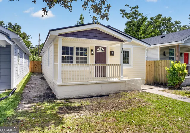 2nd image of 718 W 51st St, Savannah, GA 31405 | MLS# 10815229