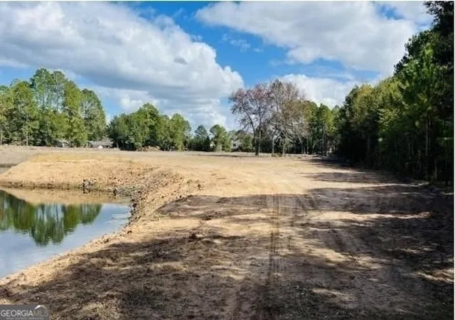 Photo 1 of Sale Pending at 985 Pineland Ave, Hinesville, GA 31313 | MLS# 20158746 | Listing updated on 2026-06-01