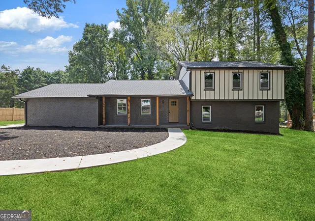 Photo 1 of Single family home for sale at 2176 Deer Trl, Suwanee, GA 30024 | MLS# 10835723 | Listing updated on 2026-09-12