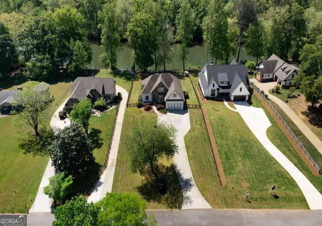 3rd image of 25 Linda Rd Sw, Euharlee, GA 30120 | MLS# 10735359