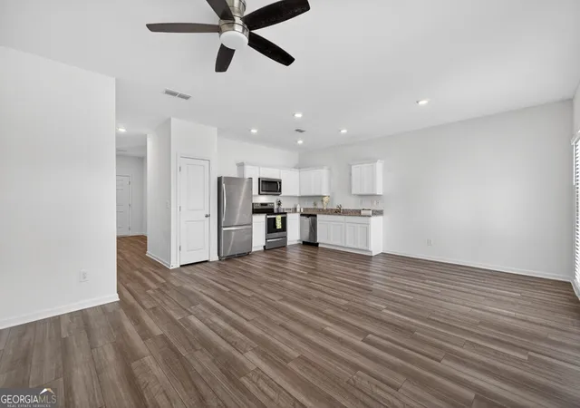 Photo 4 of Townhouse for sale at 64 Thetford Wy, Winder, GA 30680 | MLS# 10831047 | Listing updated on 2026-10-25